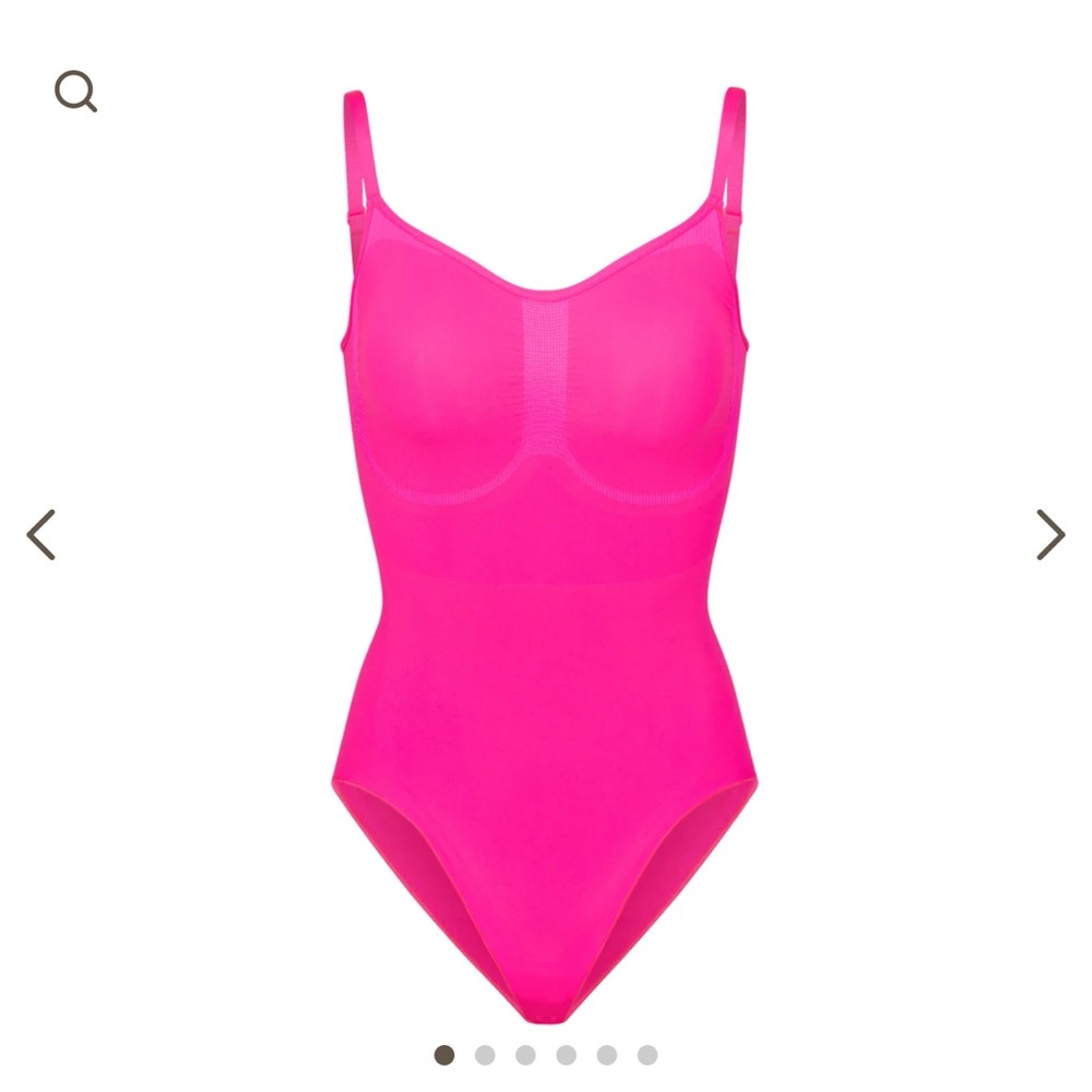 SKIMS SCULPTING BODYSUIT W. SNAPS - FLAMINGO